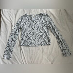 Floral Long Sleeve Crop Top in Blue and White